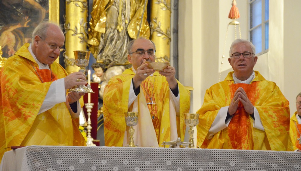 v.l.: Kardinal Christoph Schönborn (Wien), Bischof Wilhelm Krautwaschl (Graz), Erzbischof Franz Lackner (Salzburg)