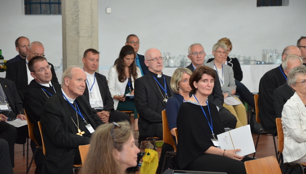 Vorsynodale Beratung der Bischofskonferenz in Mariazell - Blick ins Plenum