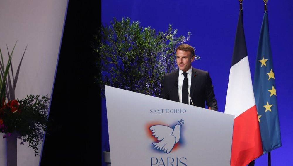 Frankreichs Präsident Emmanuel Macron bei Friedenstreffen 2024