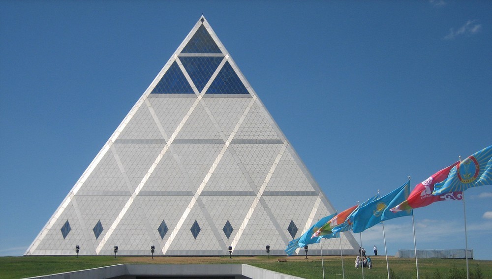 Pyramide des Friedens und der Eintracht in Nur-Sultan