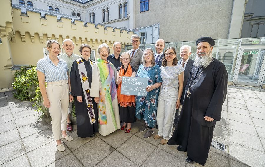 Kirchen und Gemeinschaften laden am 19. Oktober zum zweiten 'Tag der Religionen' 