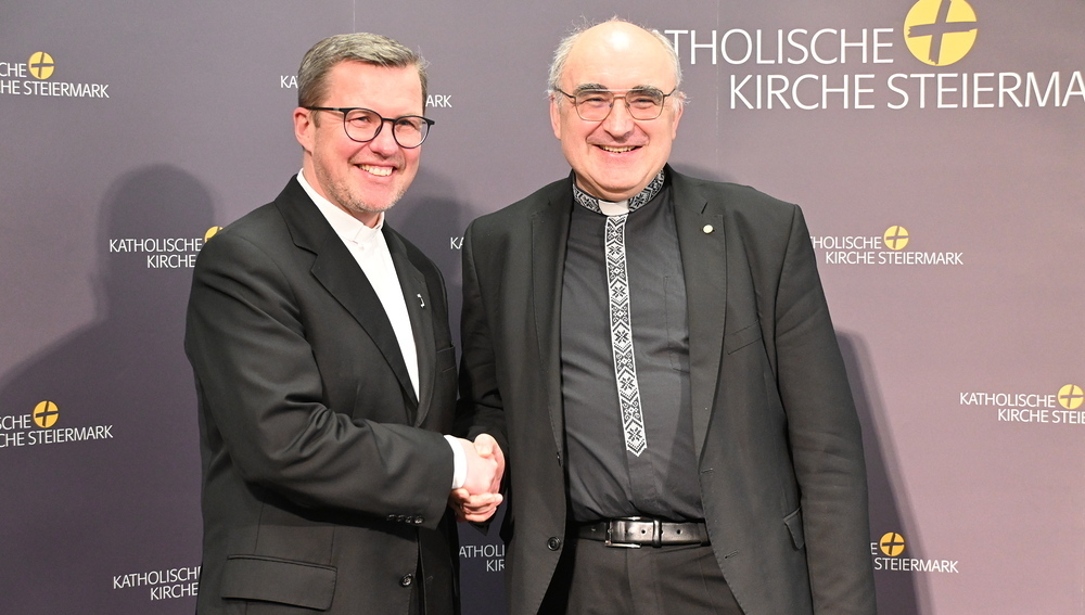 Weihbischof Johannes Freitag und Diözesanbischof Wilhelm Krautwaschl