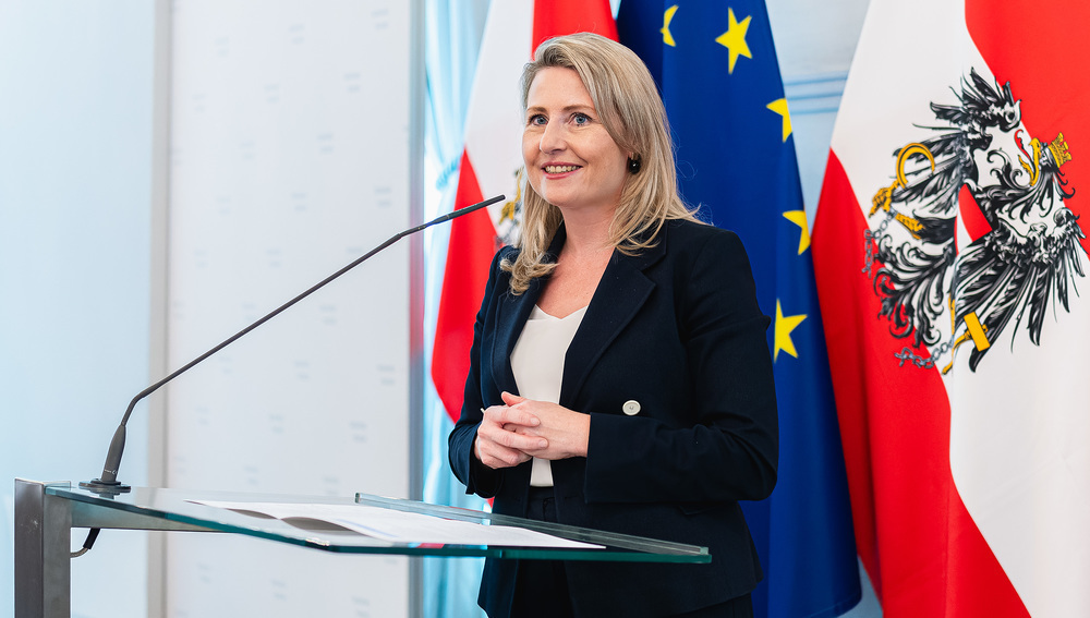 Bundesministerin Susanne Raab