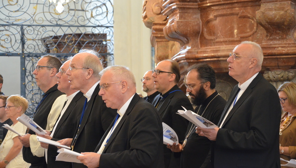 Vorsynodale Beratung der Bischofskonferenz in Mariazell - Gebet in der Basilika