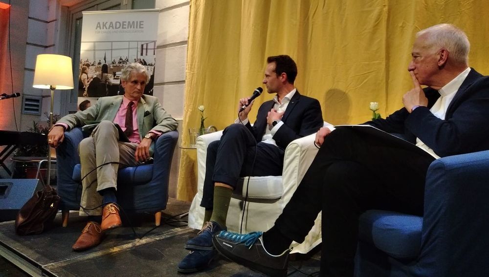 'Lange Nacht der Kirchen 2024' im Wiener Figlhaus mit Europarechtler Toggenburg und Caritas-Europa-Präsident Landau