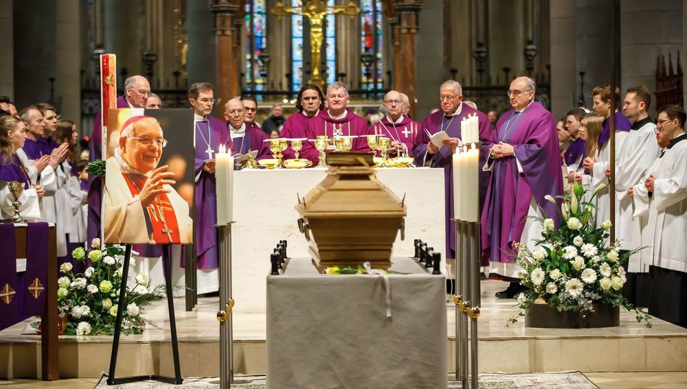 Diözese Linz / Hermann Wakolbinger, ? Di?zese Linz / Hermann Wakolbi