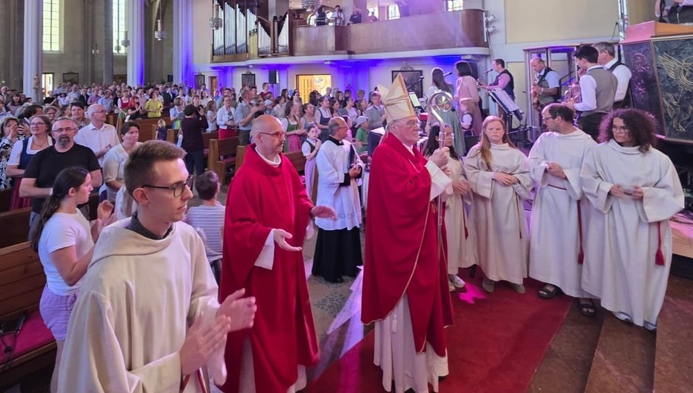 Gottesdienst 'Pfingsten Mostviertel' mit Bischof Schwarz