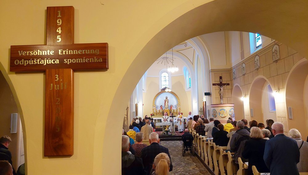 Versöhnungskreuz in der Pfarrkirche Bruck bei Bratislava