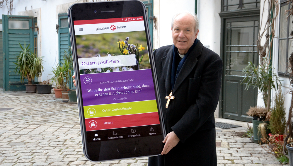 Zum Beginn der Karwoche 2018 präsentiert Kardinal Christoph Schönborn die runderneuerte 'Glauben.Leben'-App der Katholischen Kirche in Österreich