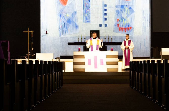 Gottesdienst ohne Gläubige aufgrund der Corona-Krise