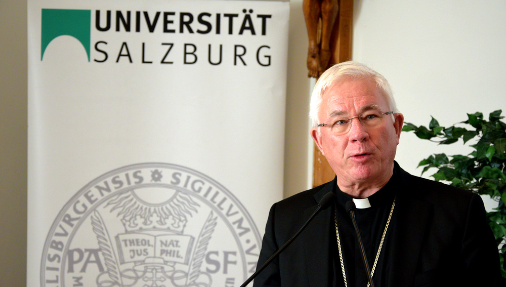 Der Erzbischof von Salzburg bei einer Tagung am 29. November 2018 in Salzburg zur Auflösung der Theologischen Fakultät im Jahr 1938