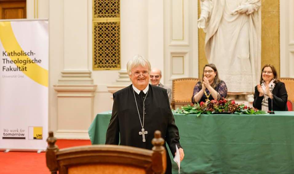 Abt Hafner bei Ehrenring-Verleihung an der Universität Graz