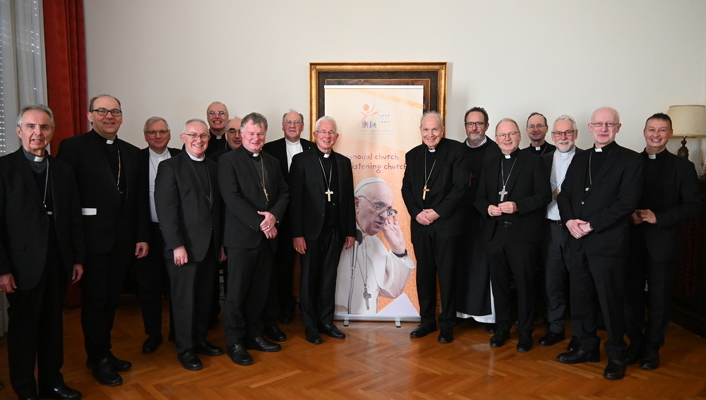 Die Mitglieder der Ö. Bischofskonferenz besuchen das Generalsekretariat der Bischofssynode / Ad-limina-Besuch
