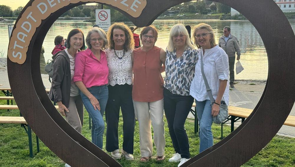 v.l.: Edith Hofinger, Elisabeth Seyfried, Hermine Hofinger, Maria Wollersberger, Paula Hintringer und Elke Liebl