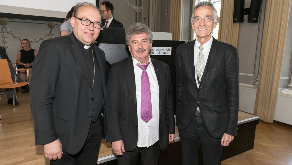 Festakt am 25. Juni 2019 an der Universität Innsbruck - v.l.: Bischof Hermann Glettler, Prof. Jozef Niewiadomski, Rektor Tilmann Märk