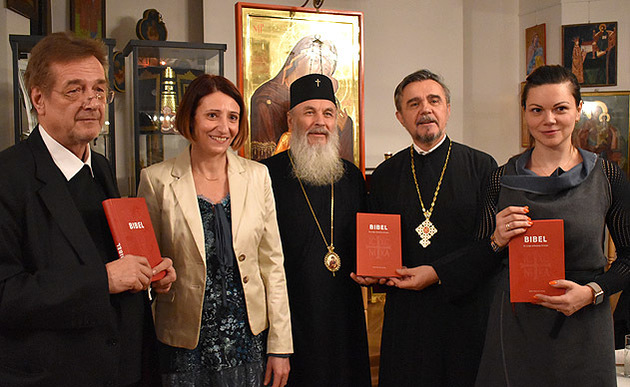 Bischofsvikar Nicolae Dura: „Die Idee zu einer Bibel für junge Menschen faszinierte mich“