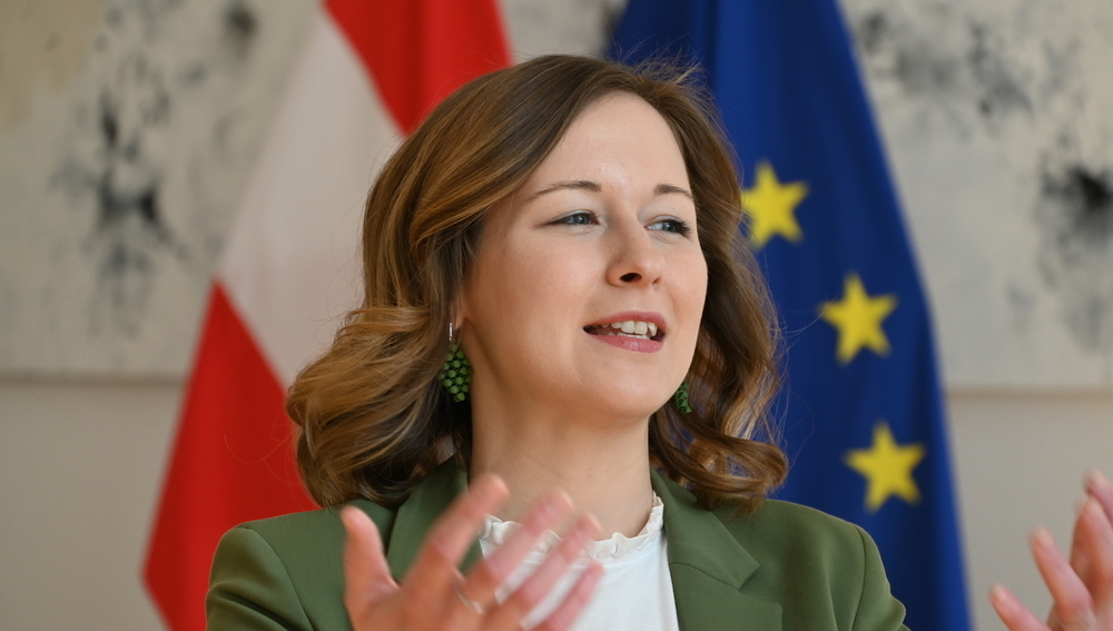 Bundesministerin Claudia Plakolm