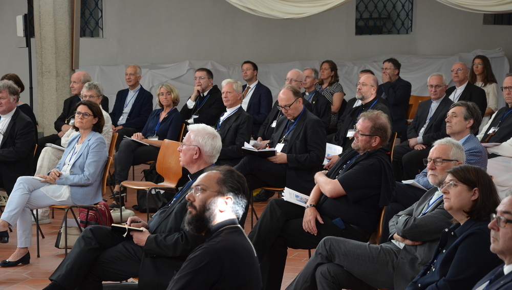 Vorsynodale Beratung der Bischofskonferenz in Mariazell - Blick ins Plenum
