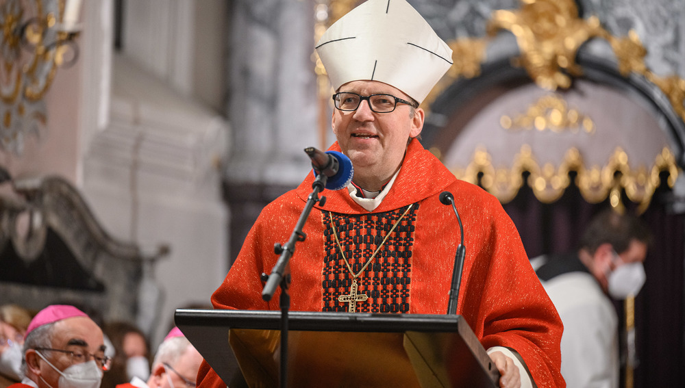 Der Innsbrucker Bischof beim Gottesdienst am 16. März 2022 in Götzens im Rahmen der Frühjahrsvollversammlung der Bischofskonferenz