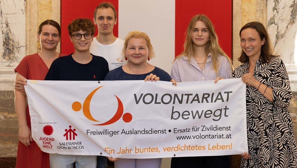 VOLONTARIAT bewegt/  Clemens Manser i.A. des Sozialministeriums 