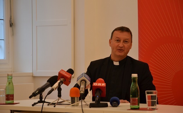 Generalsekretär Peter Schipka, Pressekonferenz Österreichische Bischofskonferenz, Wien, 12. November 2021