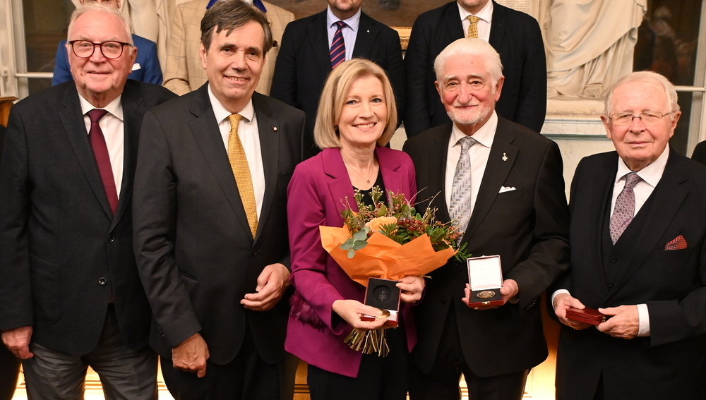 Arbeitsgemeinschaft Katholischer Verbände (AKV) verleiht Kardinal-Opilio-Rossi-Medaille (2025)