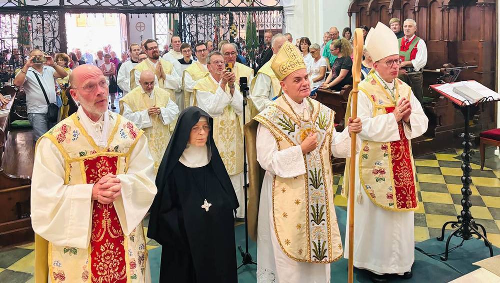 P. Thielmann, Äbtissin Hohenegger, Bischof Muser und Abt Heim im Kloster Säben