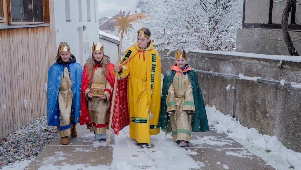 Sternsinger im Schnee