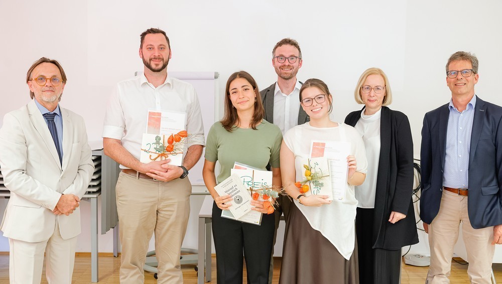 Preisträger und Repräsentanten des Förderpreises Religion 2026 in Graz